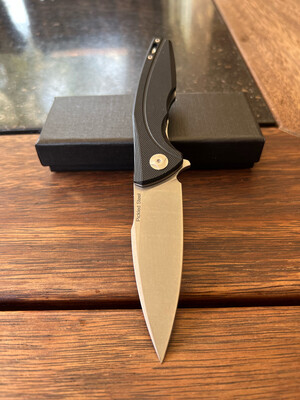 Atgeir S Black