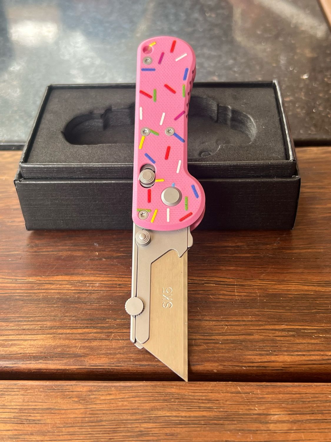 Cutter Pink G10