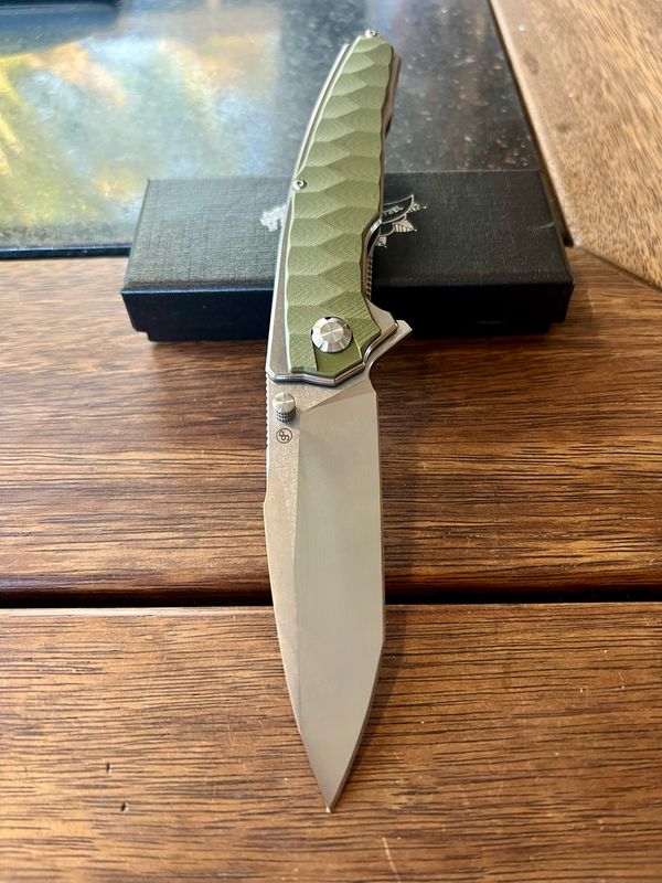 Maverick Green