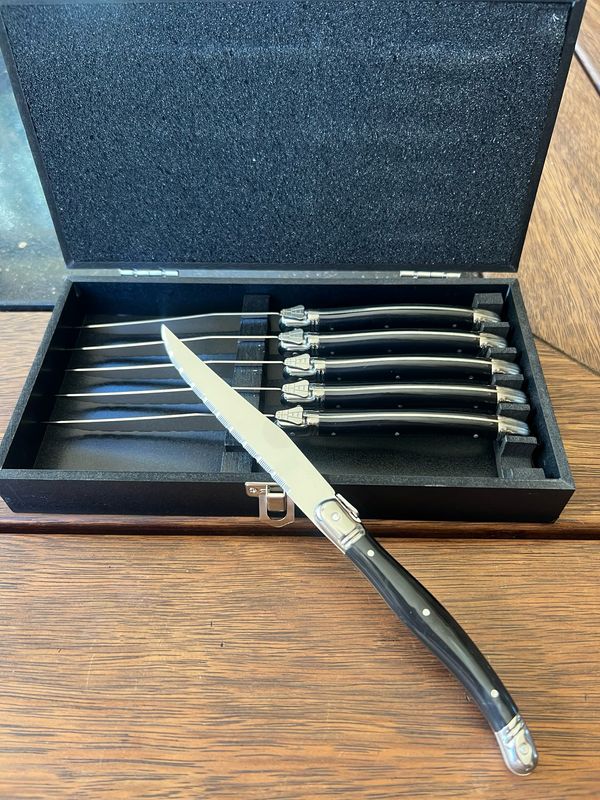 Laguiole Style Steak Knives Set