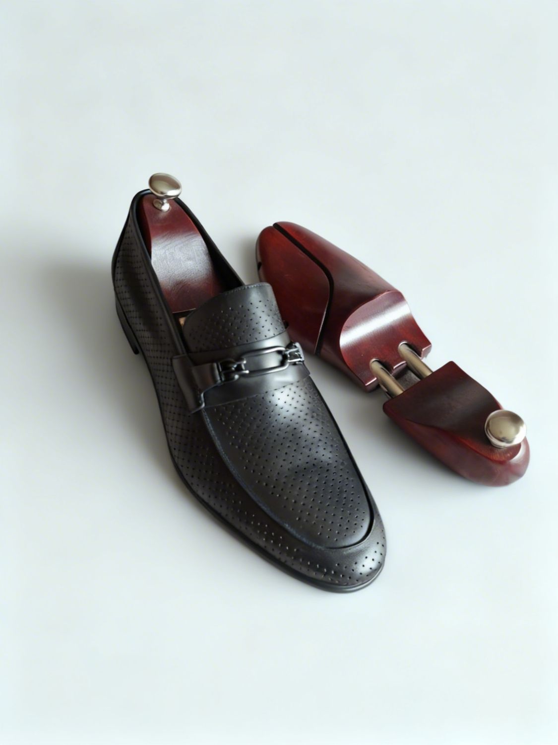 BLACK GENUINE CALF LEATHER COMFORTS