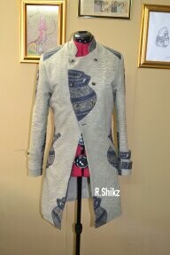 Mono-pot trench coat