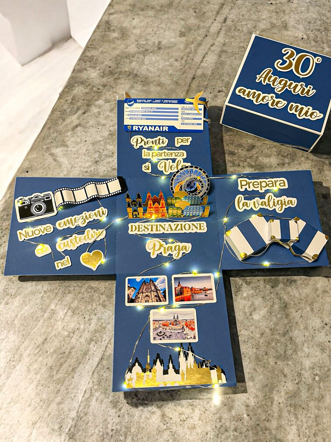 Explosion LIGHT BOX Explosion LIGHT BOX