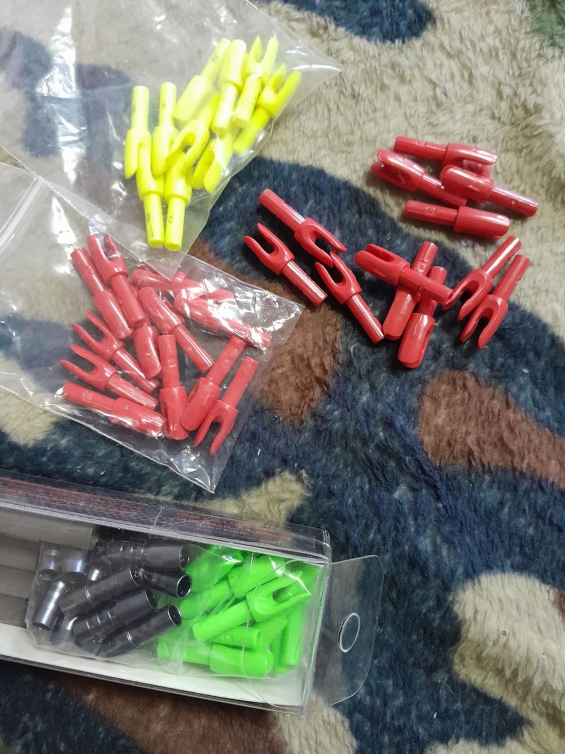 Encoches PIN Victory lot de 12