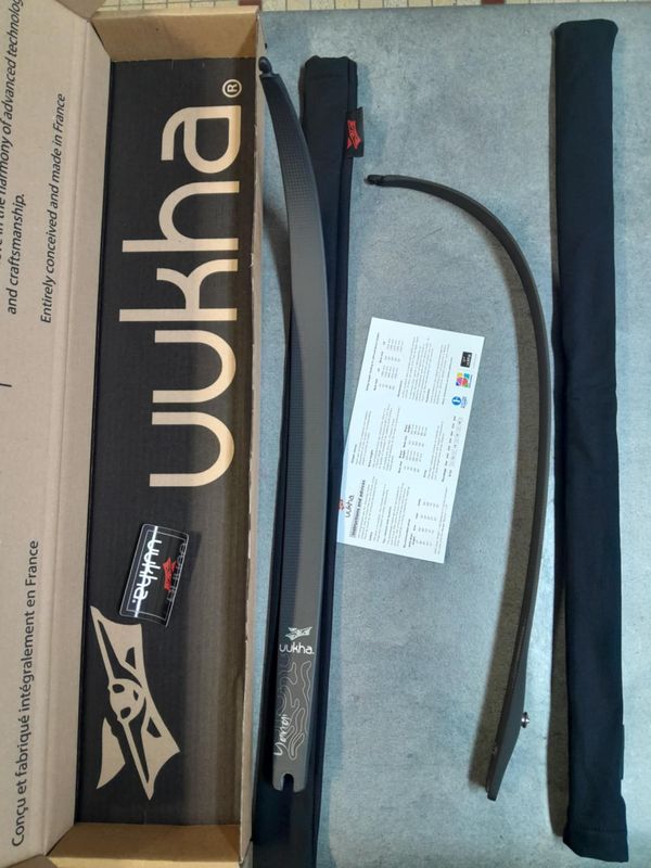 Branches Uukha Yangi 70% carbone 64/45 en stock