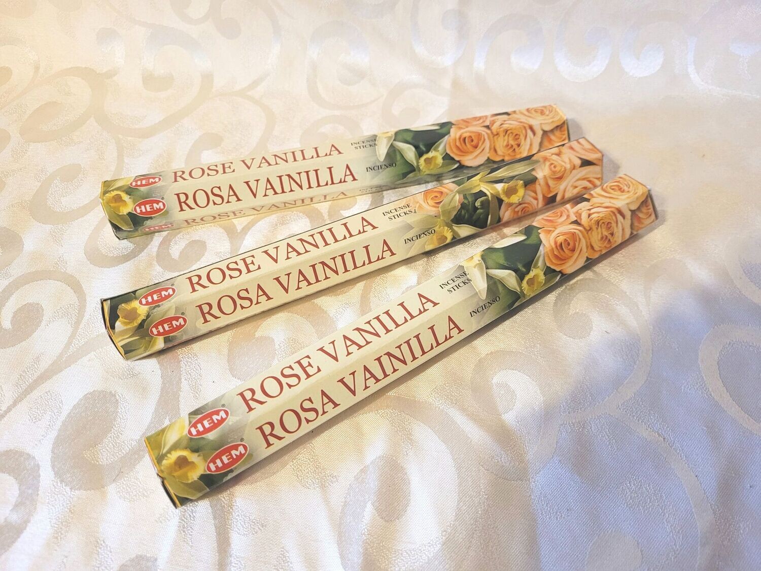 HEM - Rose Vanille - 1 Packung mit 20 Räucherstäbchen