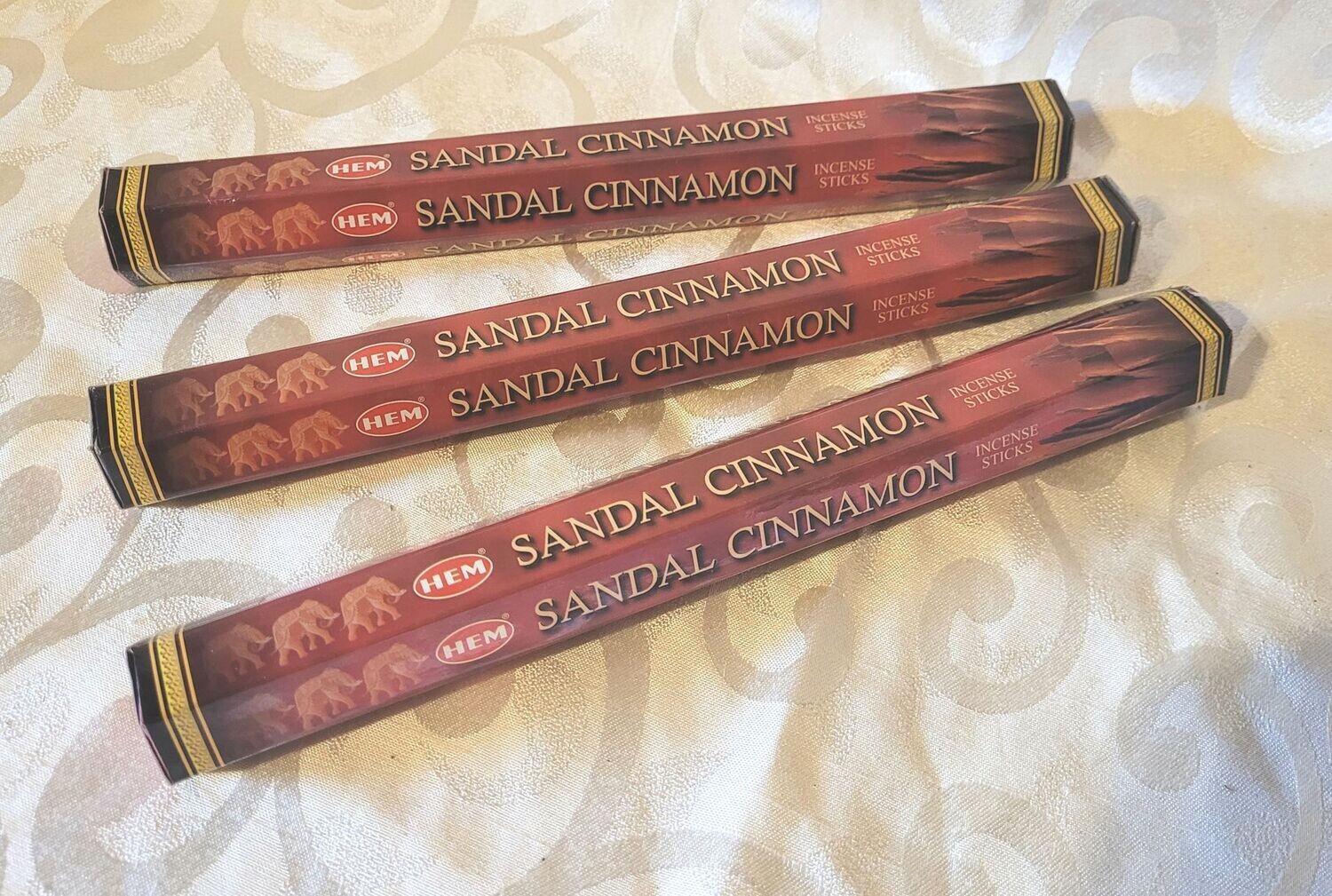 HEM - Sandal Cinnamon/Sandal Zimt - 1 Packung mit 20 Räucherstäbchen