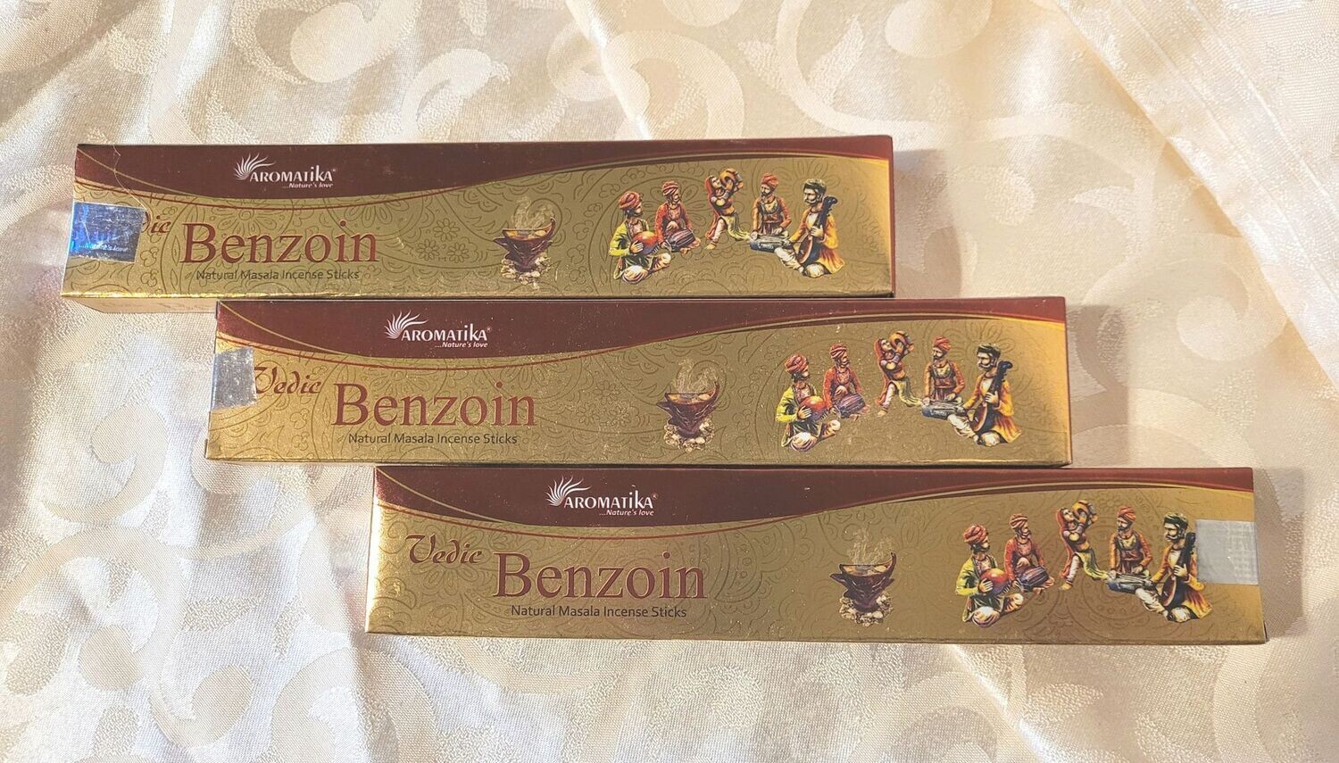 Aromatika - 12 Vedische Räucherstäbchen (15 g) - Benzoin