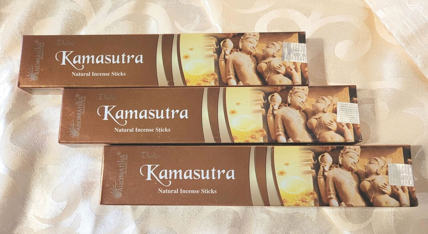 Aromatika - 12 Vedische Räucherstäbchen (15 g) - Kamasutra