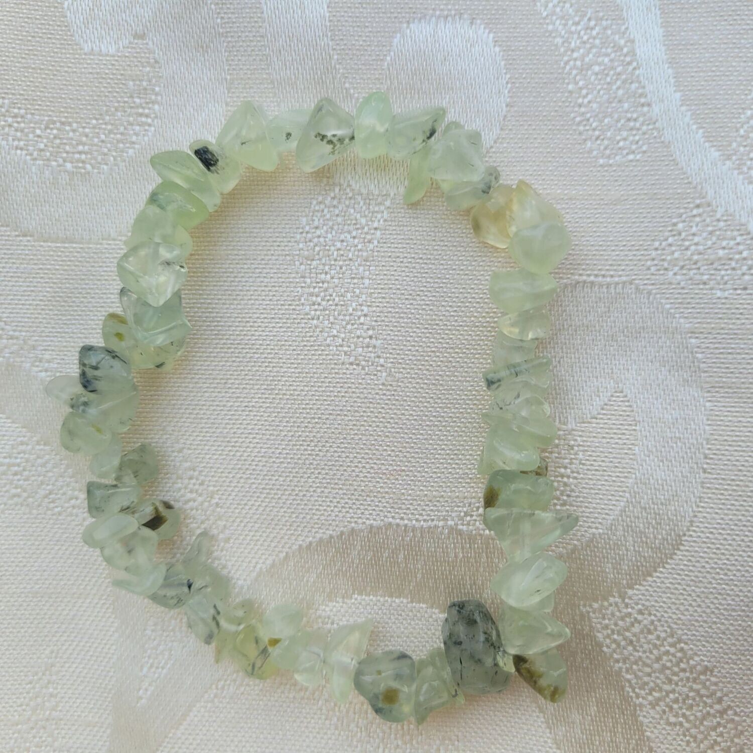 Splitterarmband Prehnit mit Turmalineinschlüssen
