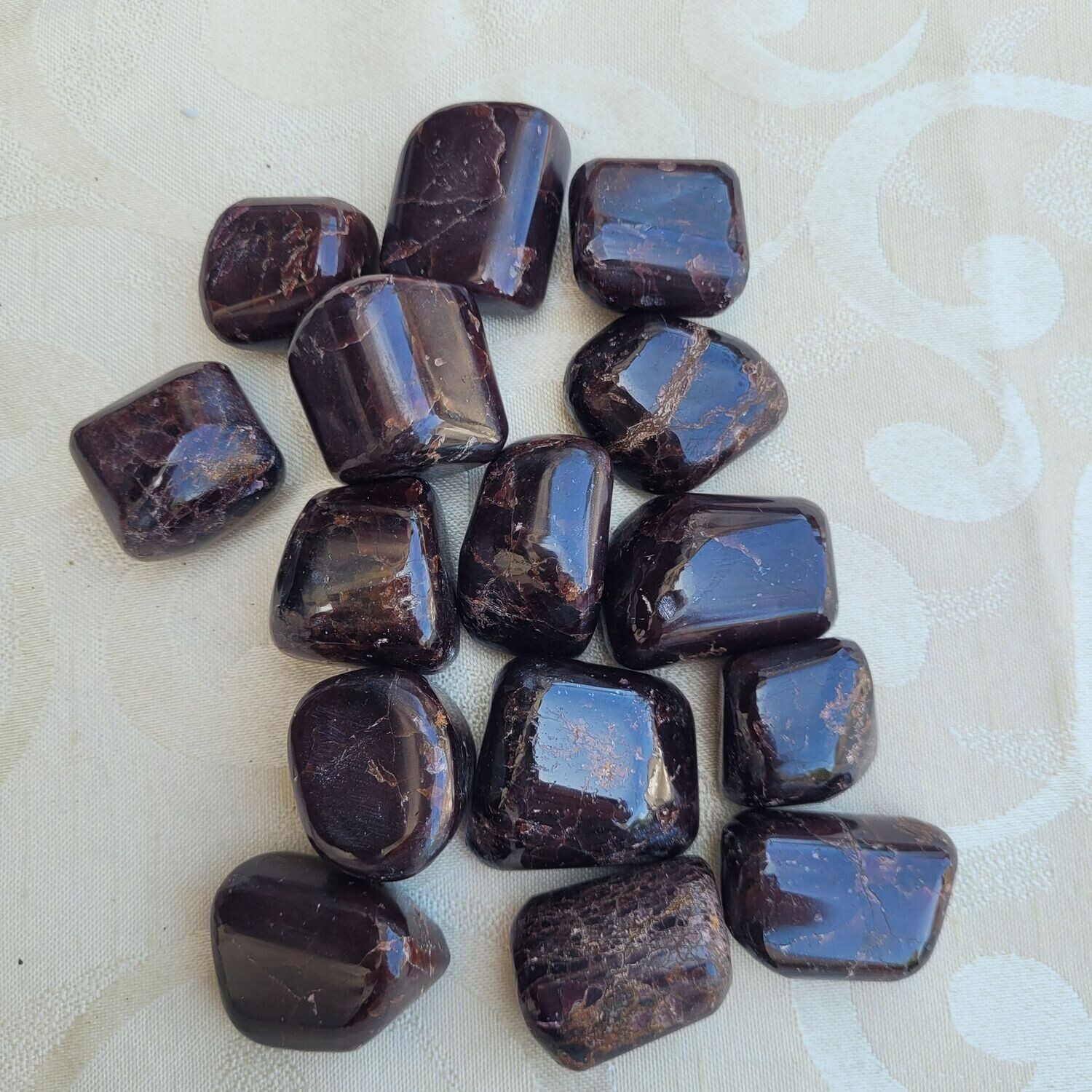 ​Trommelstein Granat - 2,5 bis 3 cm