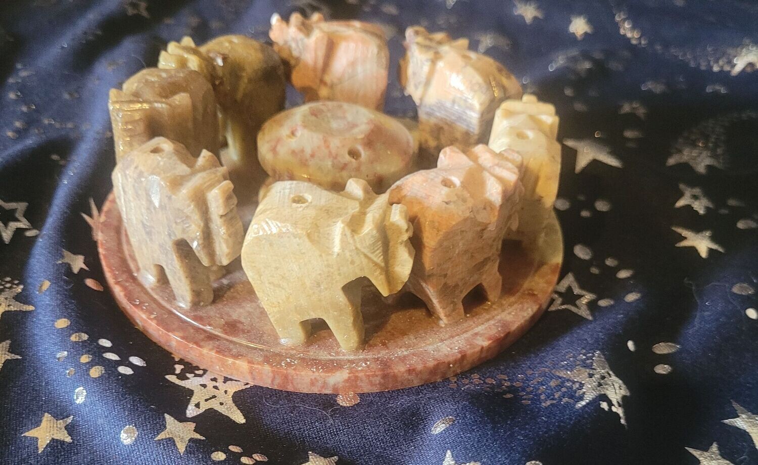 ​Räucherstäbchen- und Kegelhalter - Elefanten bunt