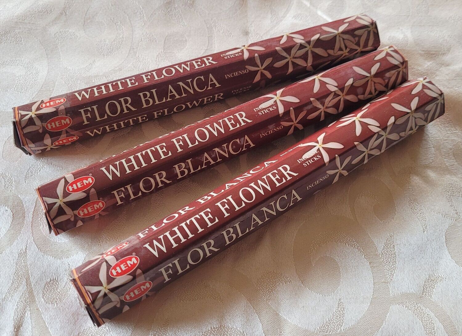 HEM - White Flower - 1 Packung mit 20 Räucherstäbchen