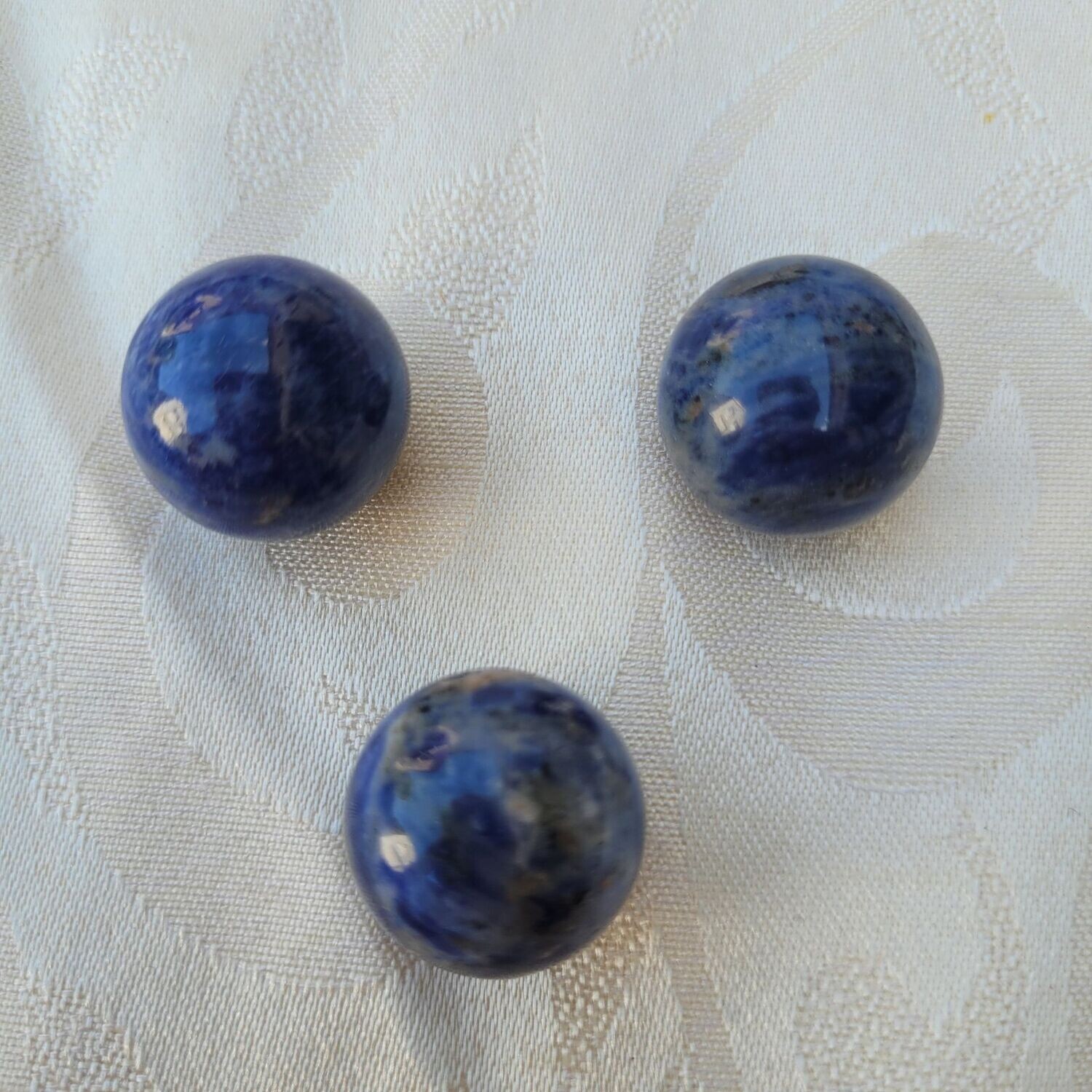 ​Lapislazuli Edelsteinkugel - 2 cm