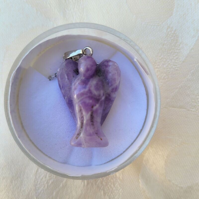 Edelsteinanhänger Engel aus Amethyst mit Kette