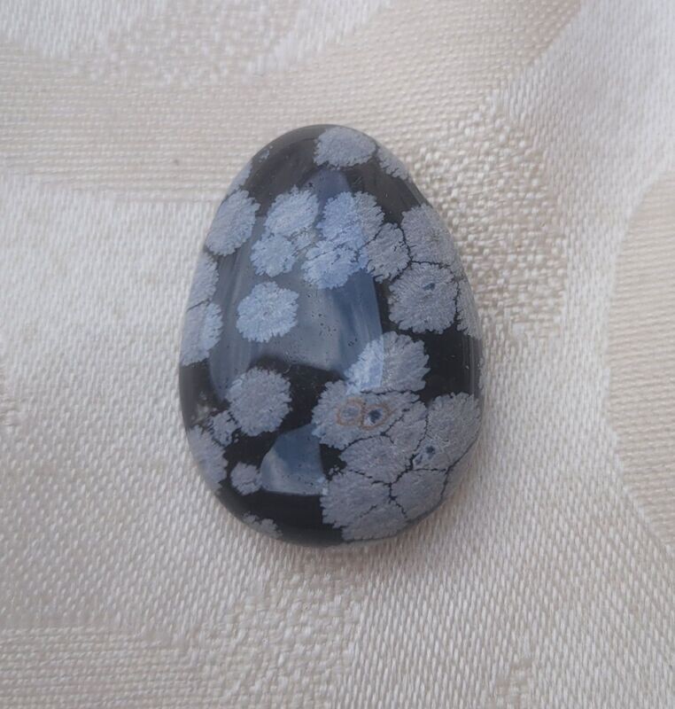 ​Schneeflocken-Obsidian - 2,5 mm gebohrt