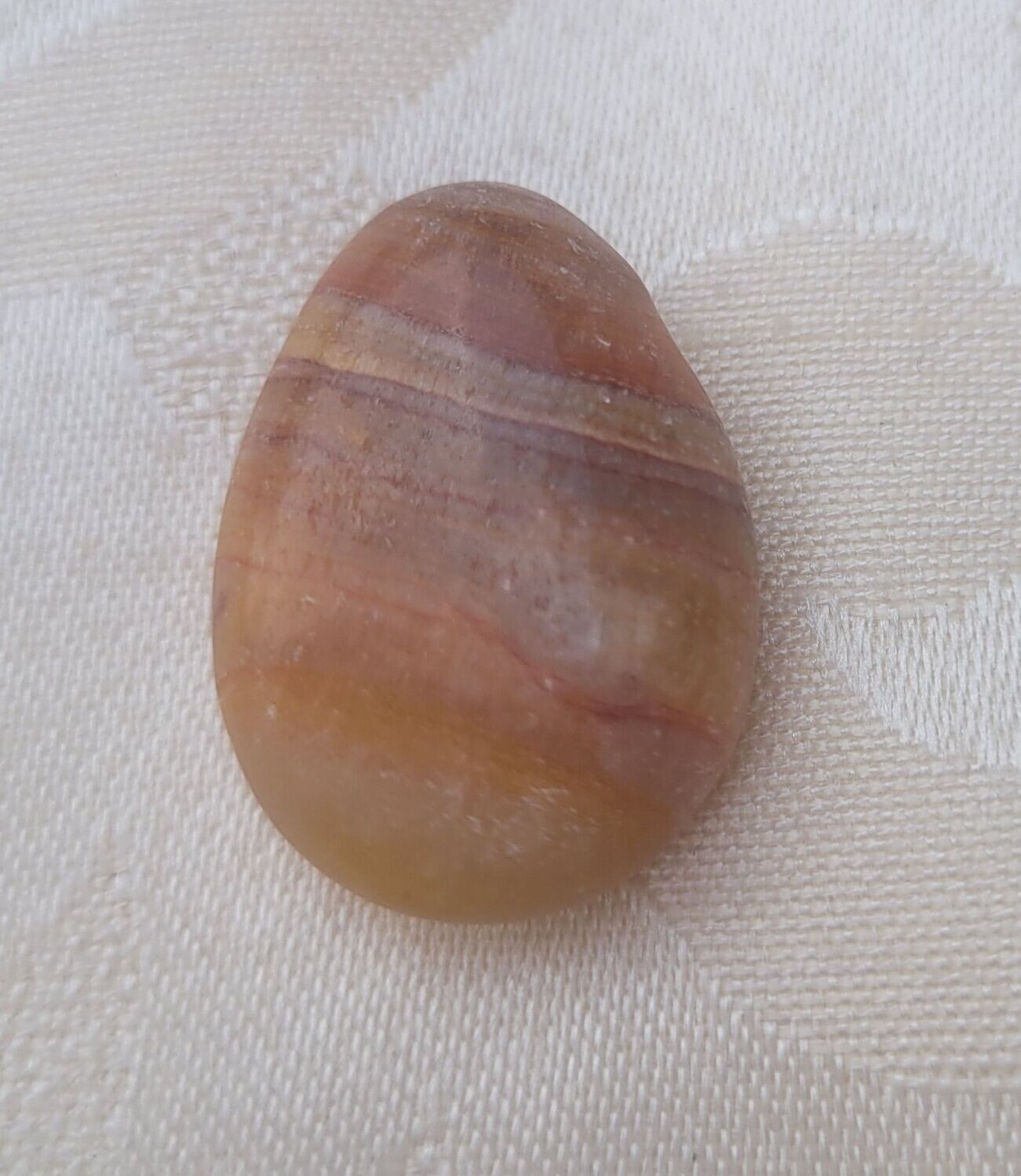Aragonit grün - 2,5 mm gebohrt