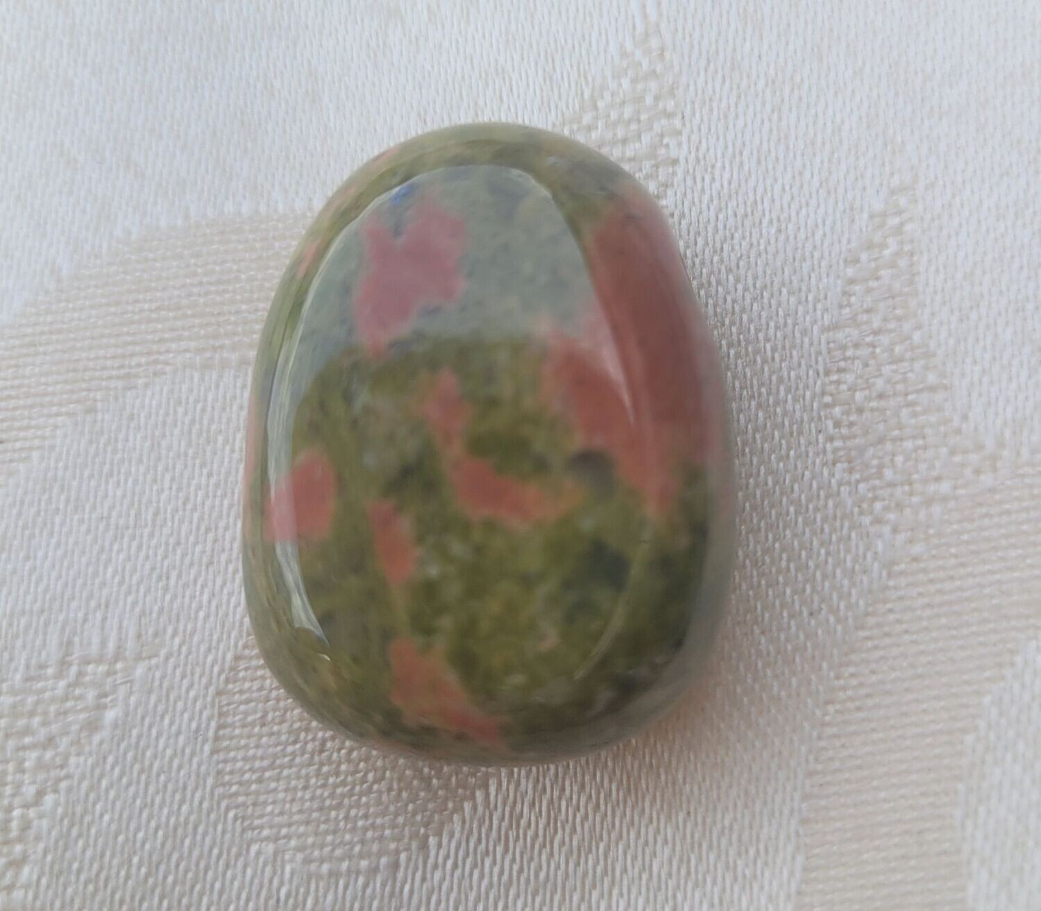 ​Unakit Epidot - 2,5 mm gebohrt