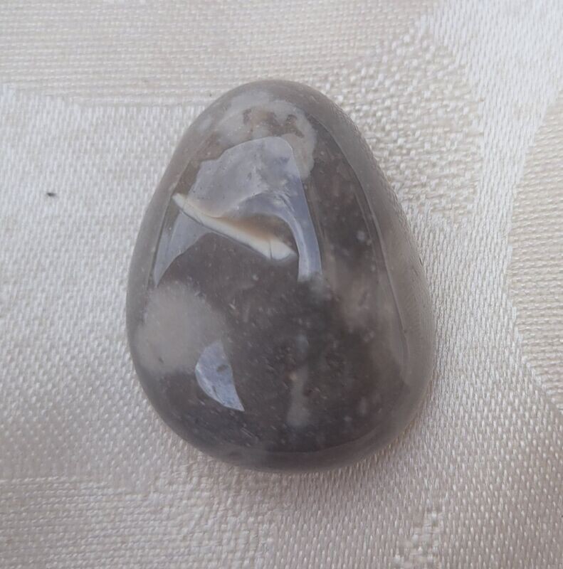 ​Flintstone Feuerstein - 2,5 mm gebohrt