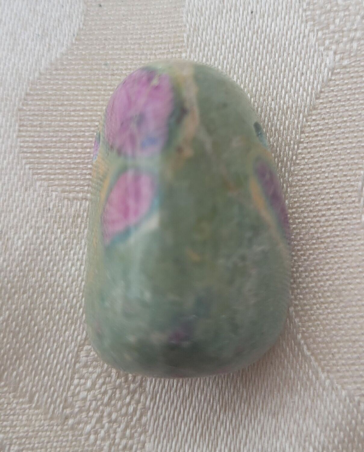 ​Fuchsit Rubin - 2,5 mm gebohrt