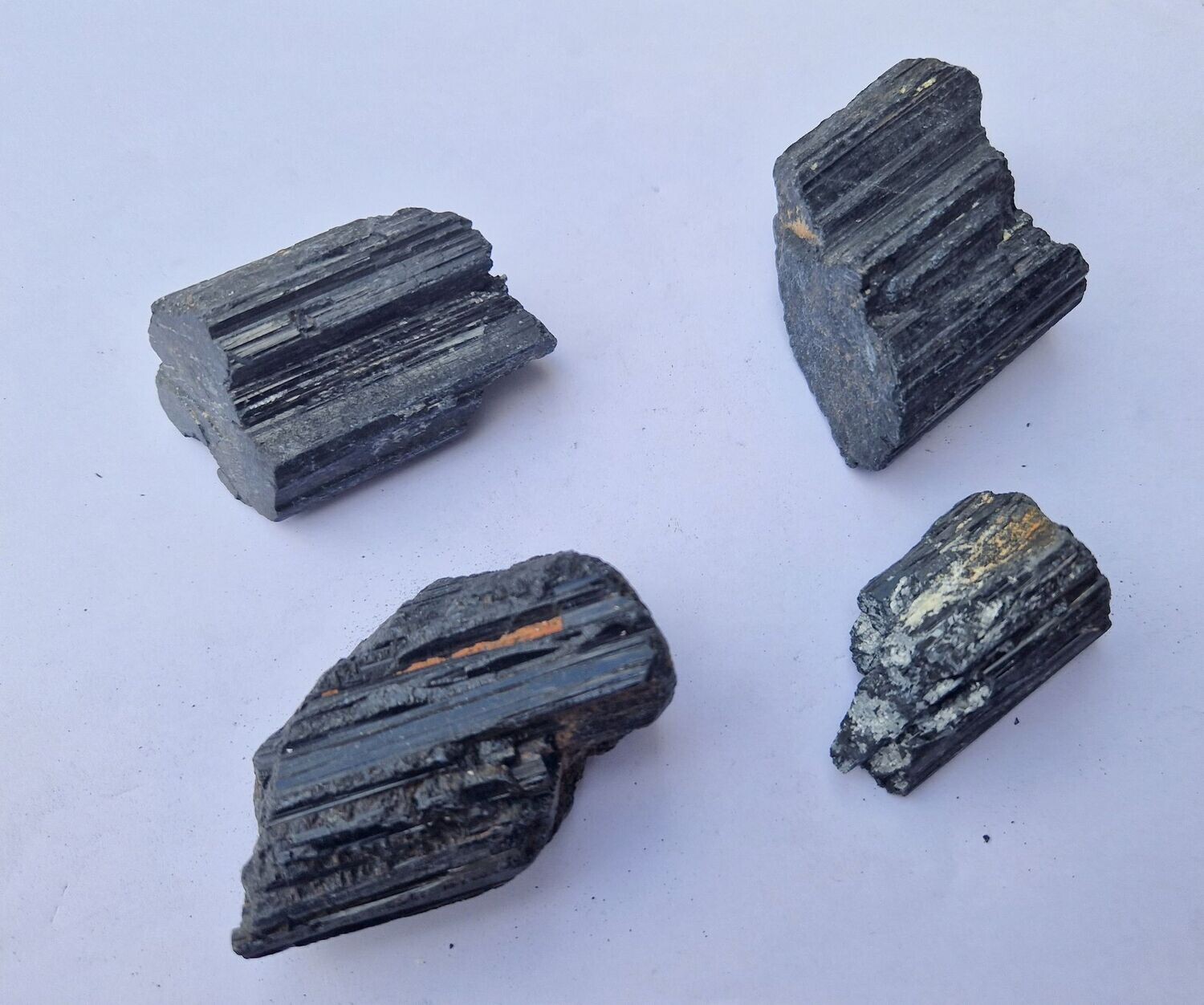 Turmalin - Schörl - von 5 bis 6 cm