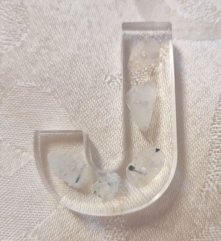 ​​Prenit in Epoxidharz - J