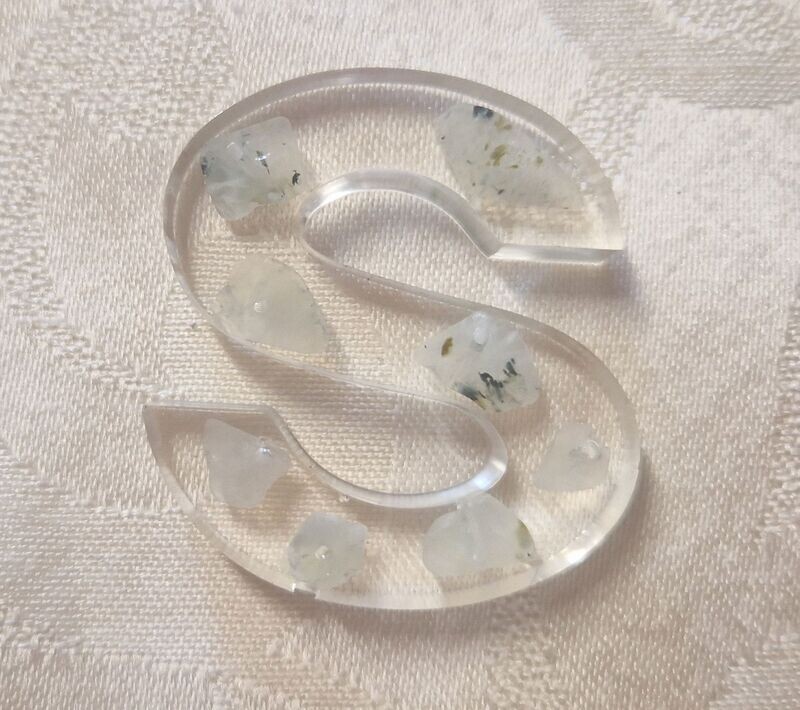 ​​​​​​​​​​​Prenit in Epoxidharz - S