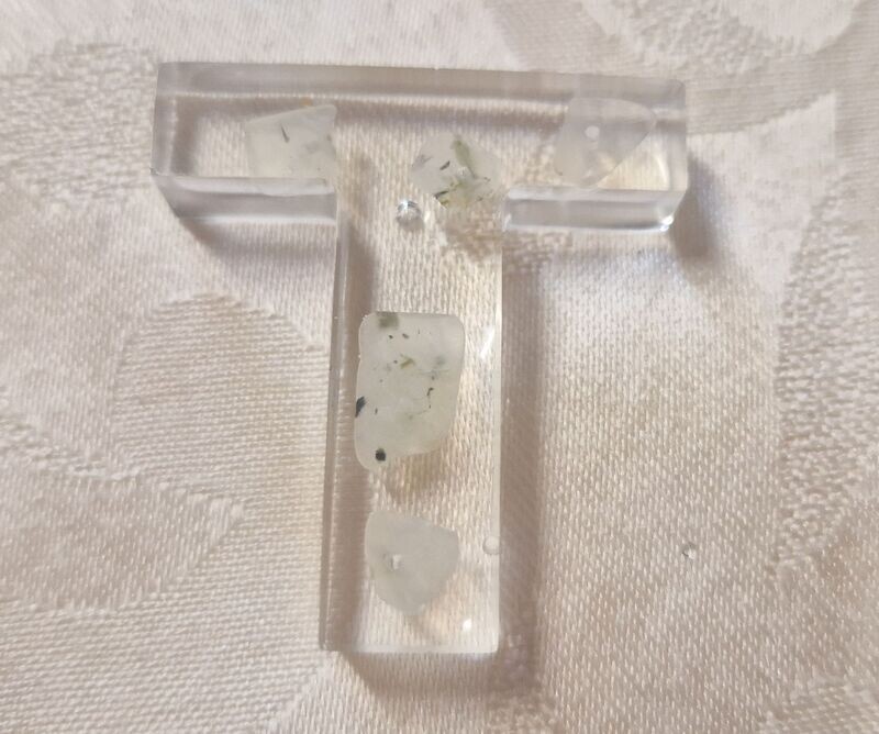 ​​​​​​​​​​​​Prenit in Epoxidharz - T