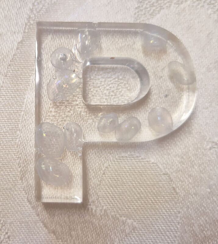 ​Mondstein in Epoxidharz - P