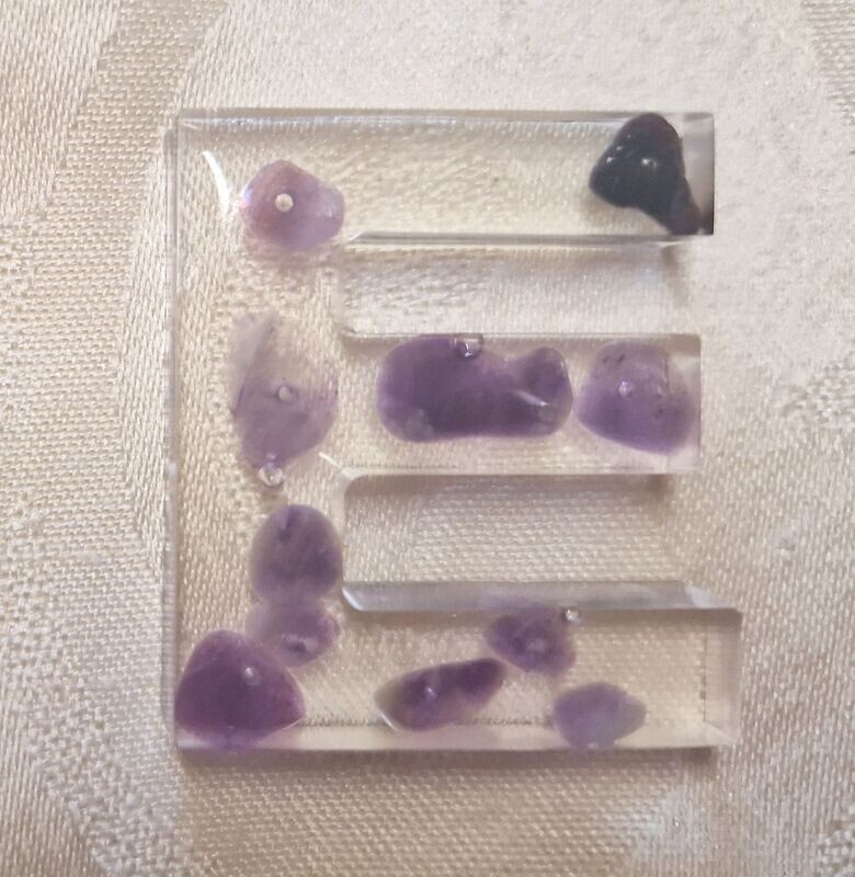 ​​​​Amethyst in Epoxidharz - E