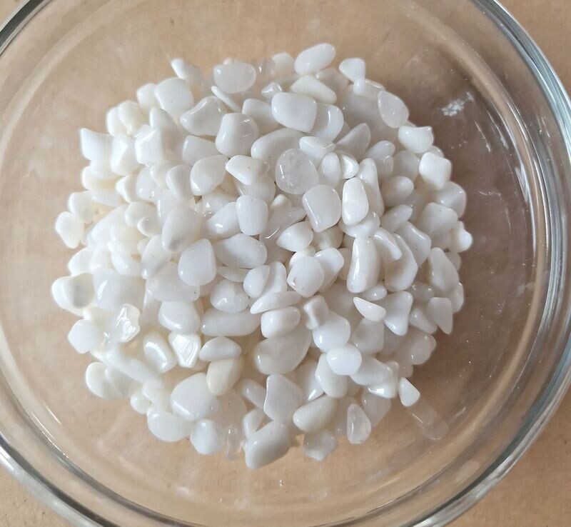 Schneequarz - 500 gr - 4 bis 12 mm Schneequarz - 500 gr - 4 bis 12 mm