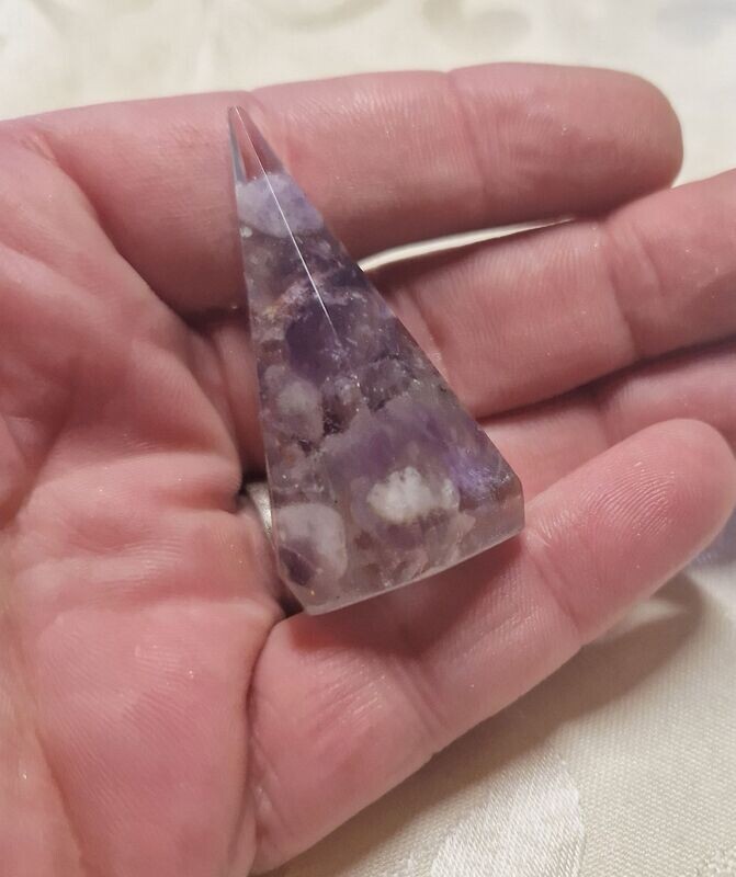 ​Kegel mit Amethyst - ca. 5 cm