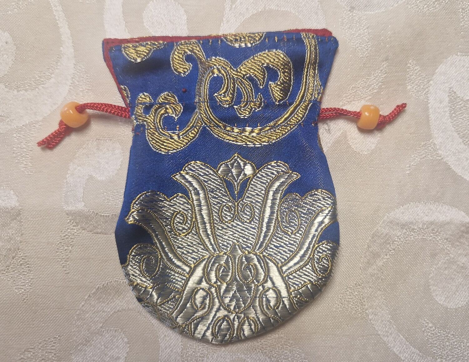 Brokattasche - Pendeltasche - doppelter Dorje - orangene Kugeln