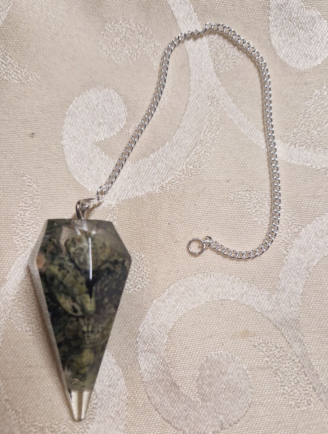 ​Orgonit Pendel - Nephrit Jade