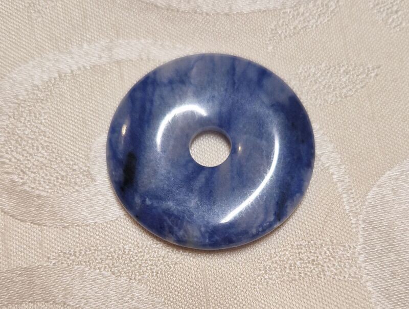 ​​Donut - Sodalith - 40 mm