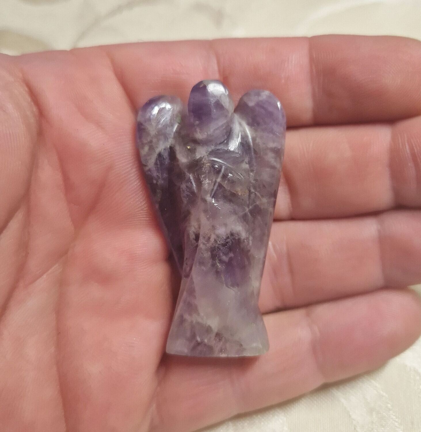 ​Edelsteinengel - Amethyst - handgeschnitzt