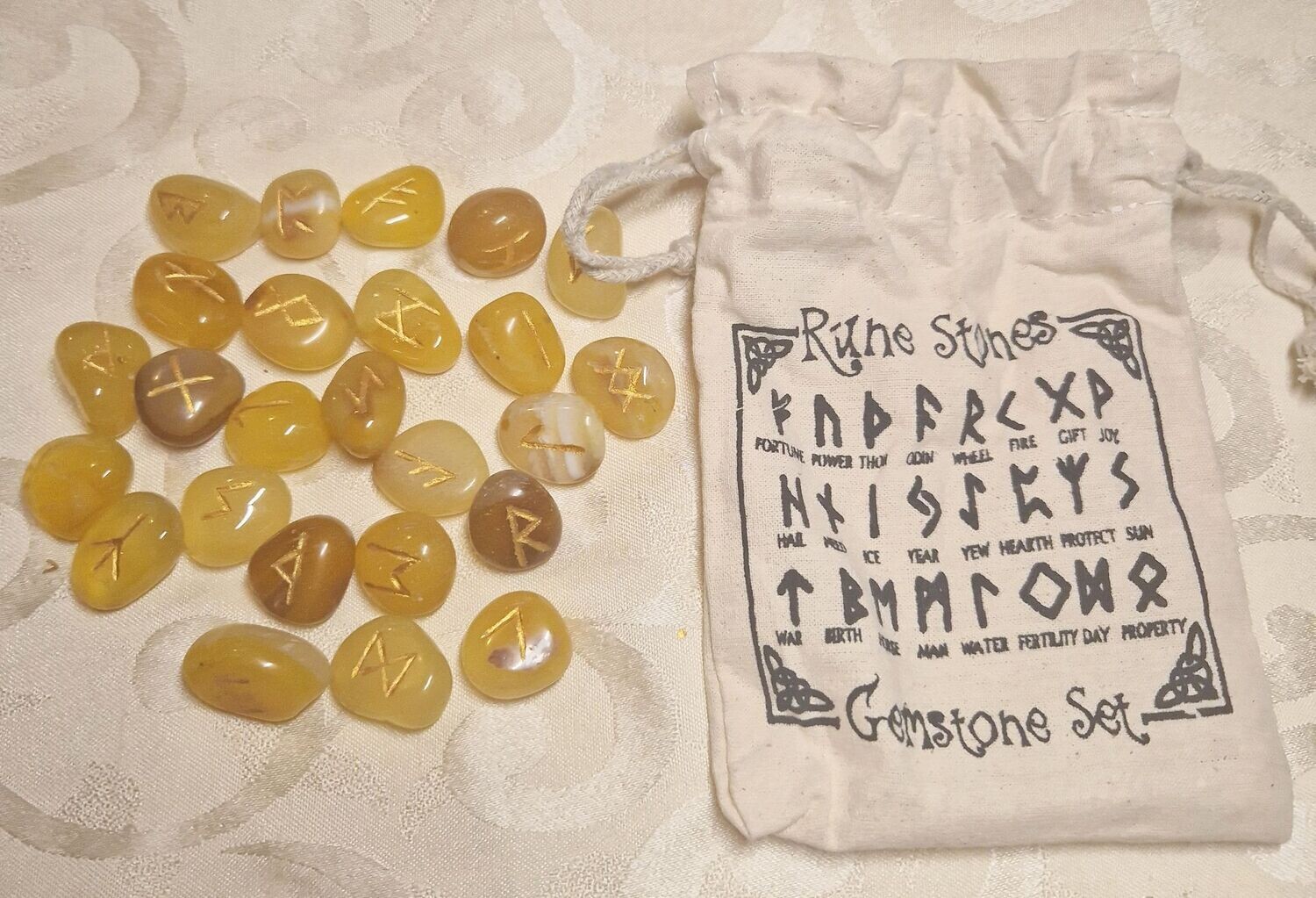 ​Indisches Edelstein-Runen-Set - gelber Onyx