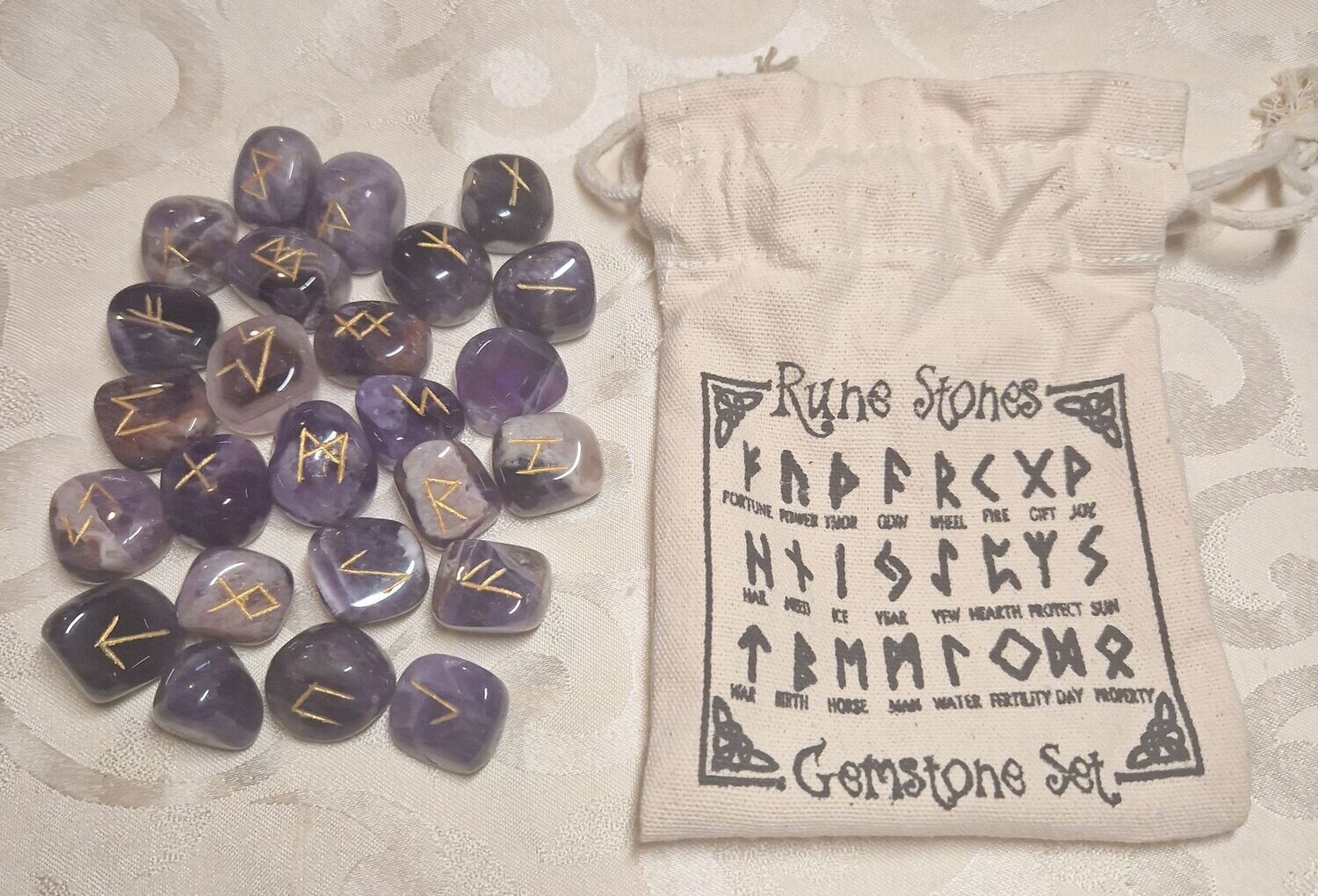 ​​Indisches Edelstein-Runen-Set - Amethyst