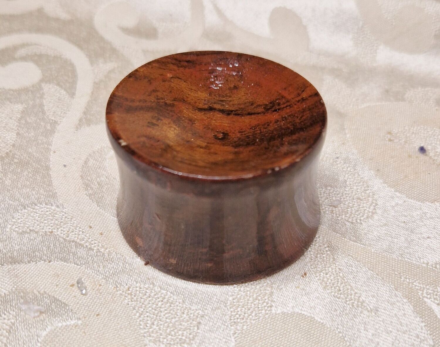 ​Kugelständer aus Holz