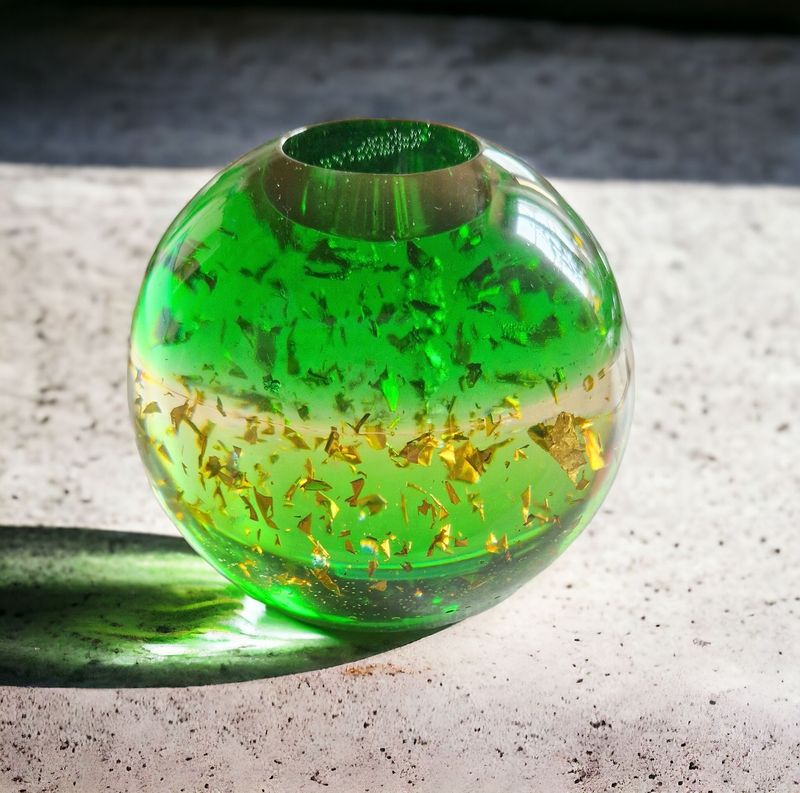 ​Kugelkerzenhalter - mit goldfarbenem Schlagmetall - ca. 12 cm