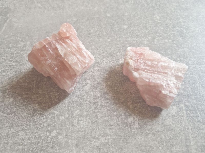 Anden Opal rosa - 2 Steine Anden Opal rosa - 2 Steine