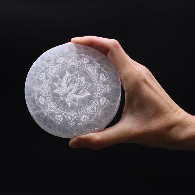 Selenit - Mittlere Platte - Lotus Mandala - 10 cm