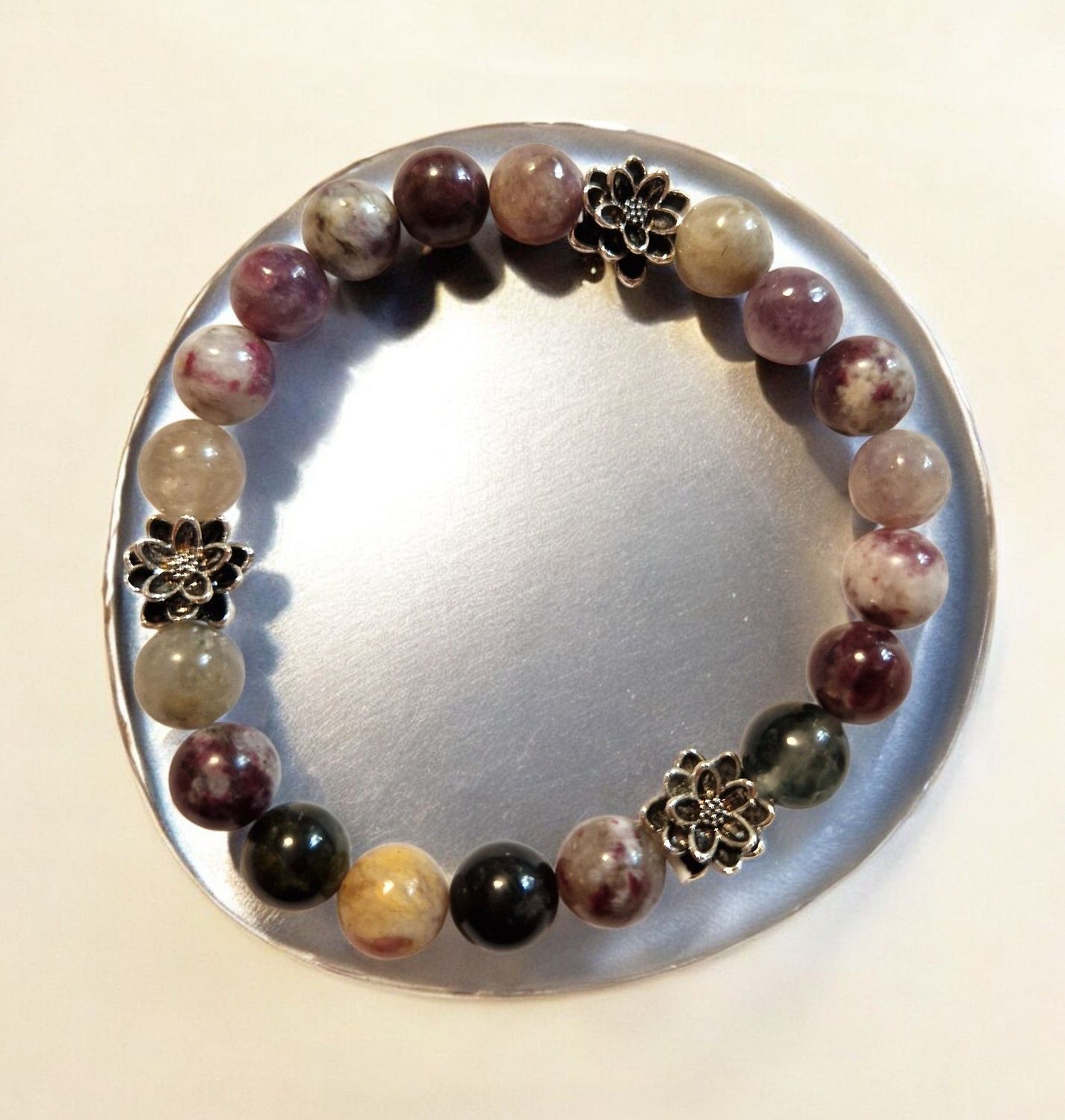 Armband - Turmalin Multicolor - A Qualität - mit silberfarbenen Metallelementen Lotusblüte - 8 mm Armband - Turmalin Multicolor - A Qualität - mit silberfarbenen Metallelementen Lotusblüte - 8 mm