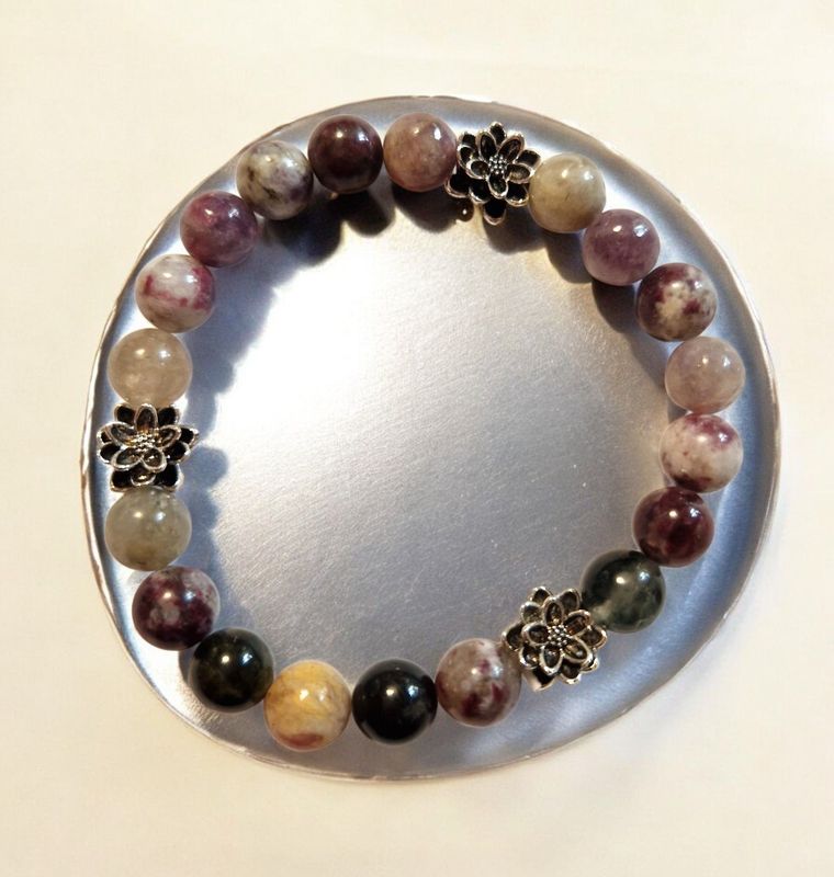 ​​Armband - Turmalin Multicolor - A Qualität - mit silberfarbenen Metallelementen Lotusblüte - 8 mm