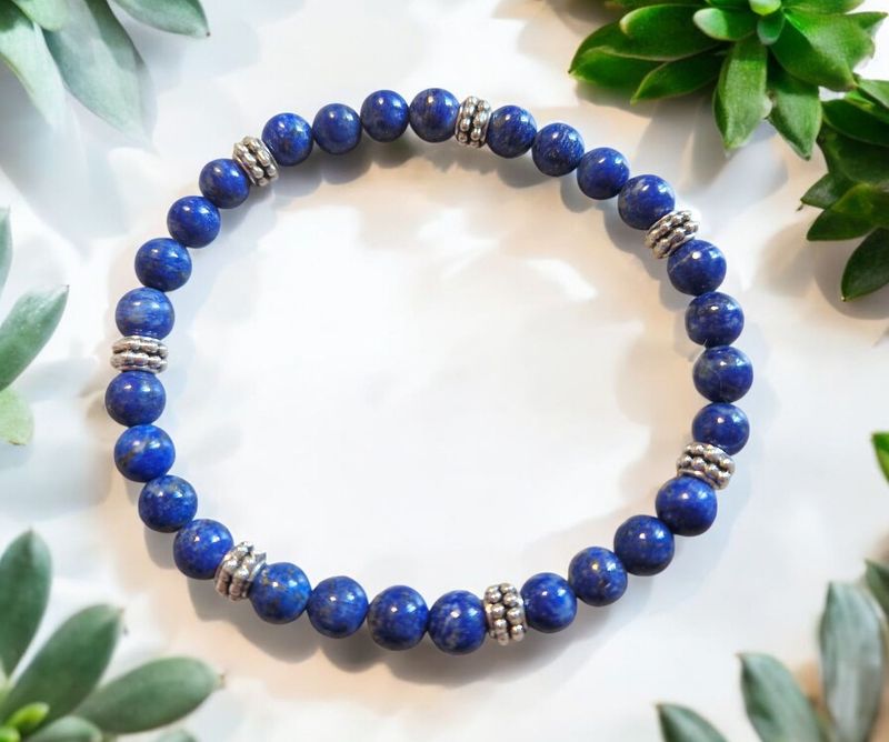 ​Armband - Lapislazuli - A Qualität - mit silberfarbenen Metallelementen