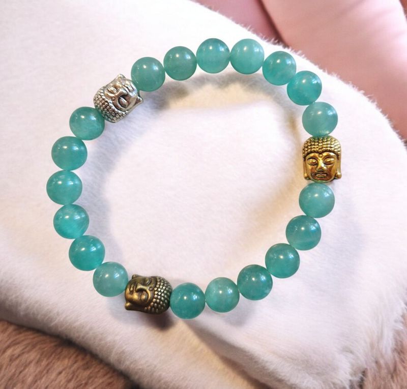 Armband - Amazonit - AA Qualität - mit 3 Metall-Buddhas - 8 mm