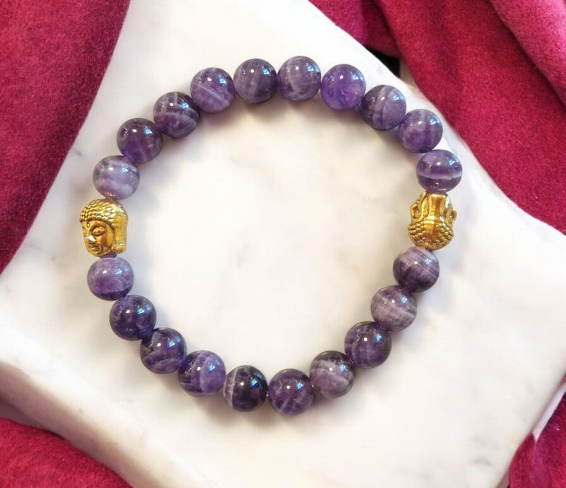 Armband - Chevron Amethyst - AA Qualität - mit goldfarbenen Buddhas - 8 mm