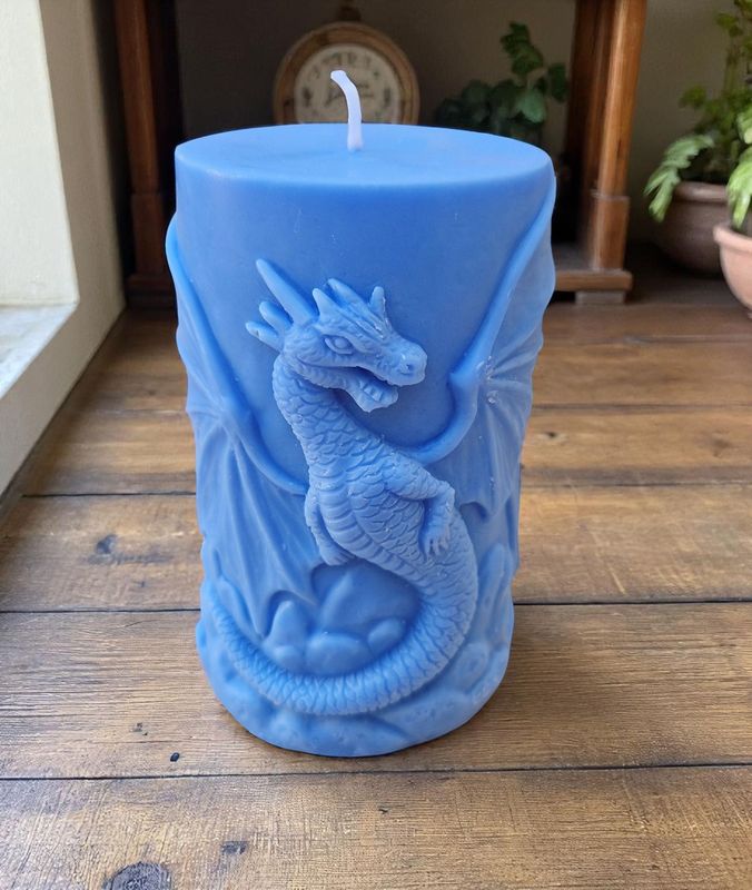 Standkerze aus Sojawachs Drache