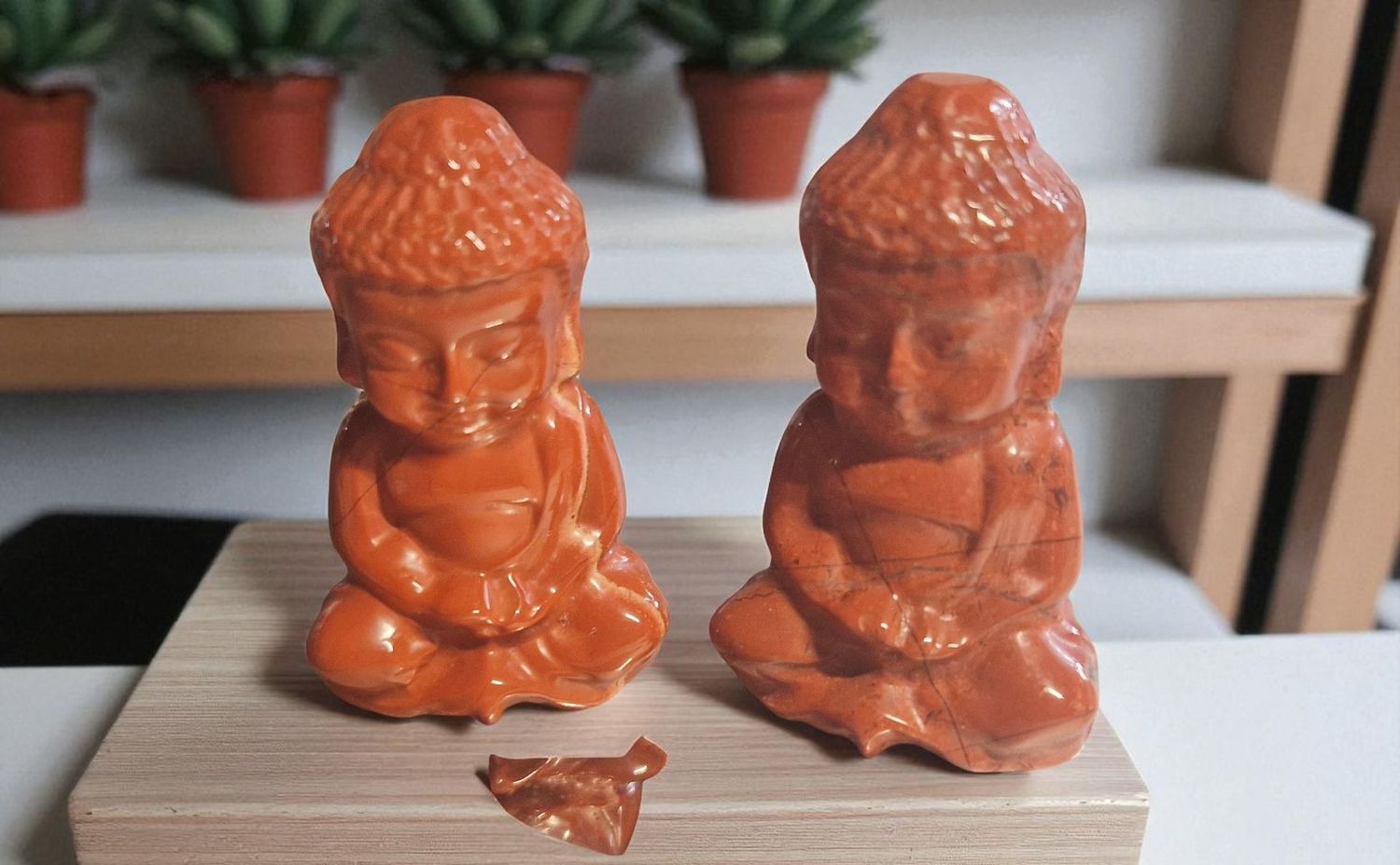 1 Buddha - Jaspis rot - A Qualität - 5 cm