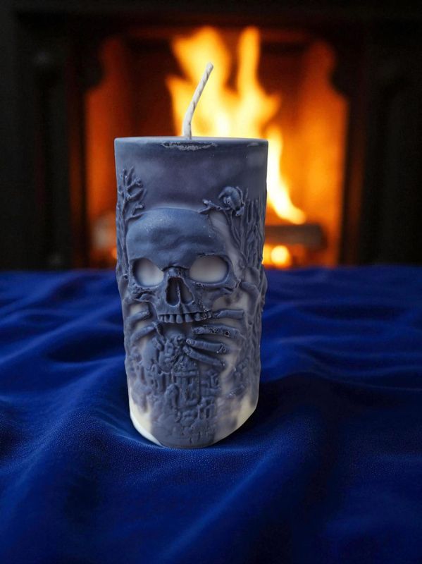 Standkerze aus Sojawachs - Gothic - Totenköpfe